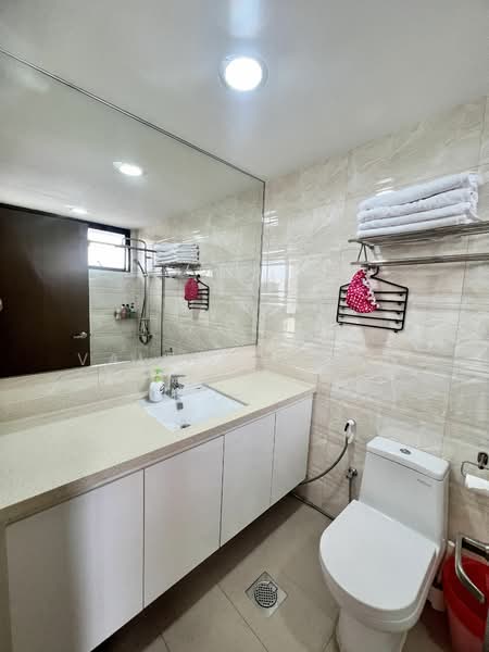 Yong An Park, 327 River Valley Road, Room Rental, 350 sqft, Condominium For Rent, by Valerie Ling, 23815171 - PropertyGuru.com.sg