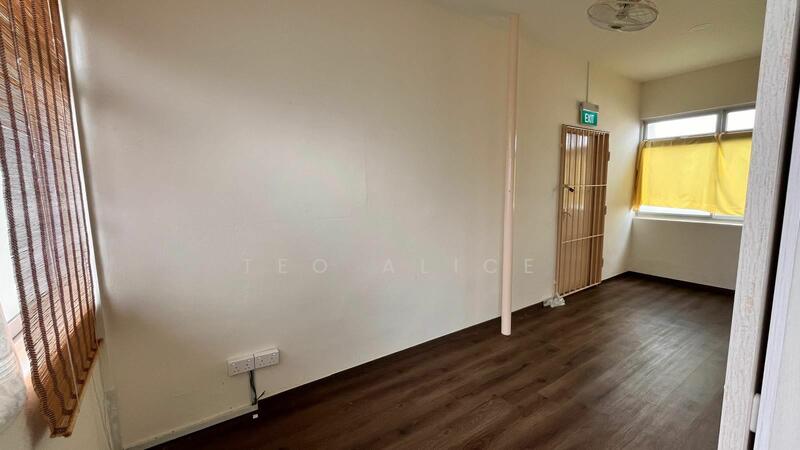 Golden Wall Flatted Factory, 2 Jalan Rajah, 1,572 sqft, Light Industrial (B1) For Sale, by Teo Alice, 23815691 - CommercialGuru.com.sg