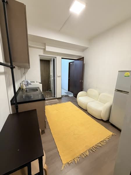 Whole unit @Lorong 6 near JCU, , 1 Bedroom, 300 sqft, Walk-up Apartment For Rent, by Esther Zhou, 23815982 - PropertyGuru.com.sg