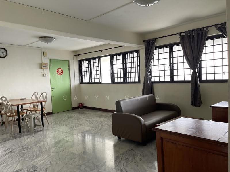 168A Queensway, 168A Queensway, Alexandra / Commonwealth, 3 Bedrooms, 968 sqft, HDB Flat For Rent, by Caryn Chia, 23818798 - PropertyGuru.com.sg