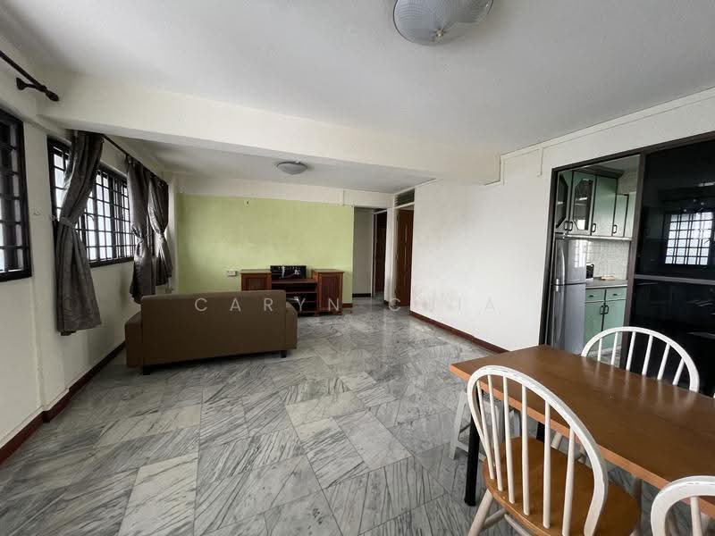 168A Queensway, 168A Queensway, Alexandra / Commonwealth, 3 Bedrooms, 968 sqft, HDB Flat For Rent, by Caryn Chia, 23818798 - PropertyGuru.com.sg