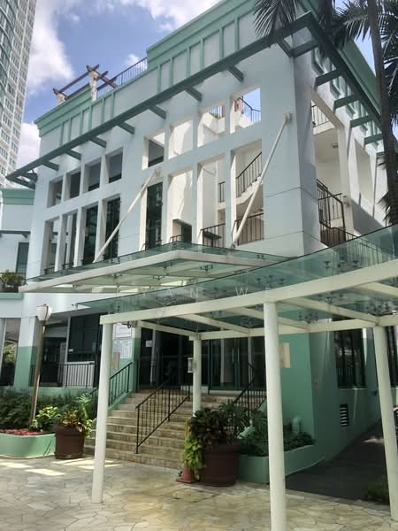 Queens, 10 Stirling Road, 3 Bedrooms, 1,184 sqft, Condominium For Rent, by Bryan Wee, 23821266 - Club house - PropertyGuru.com.sg