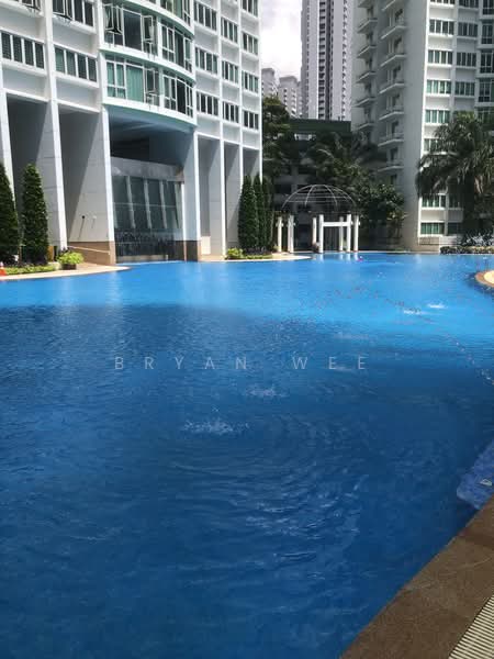 Queens, 10 Stirling Road, 3 Bedrooms, 1,184 sqft, Condominium For Rent, by Bryan Wee, 23821266 - Main Pool  - PropertyGuru.com.sg