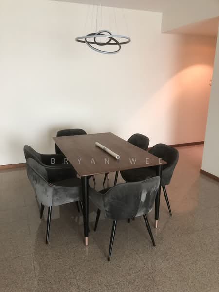 Queens, 10 Stirling Road, 3 Bedrooms, 1,184 sqft, Condominium For Rent, by Bryan Wee, 23821266 - Dinning area - PropertyGuru.com.sg