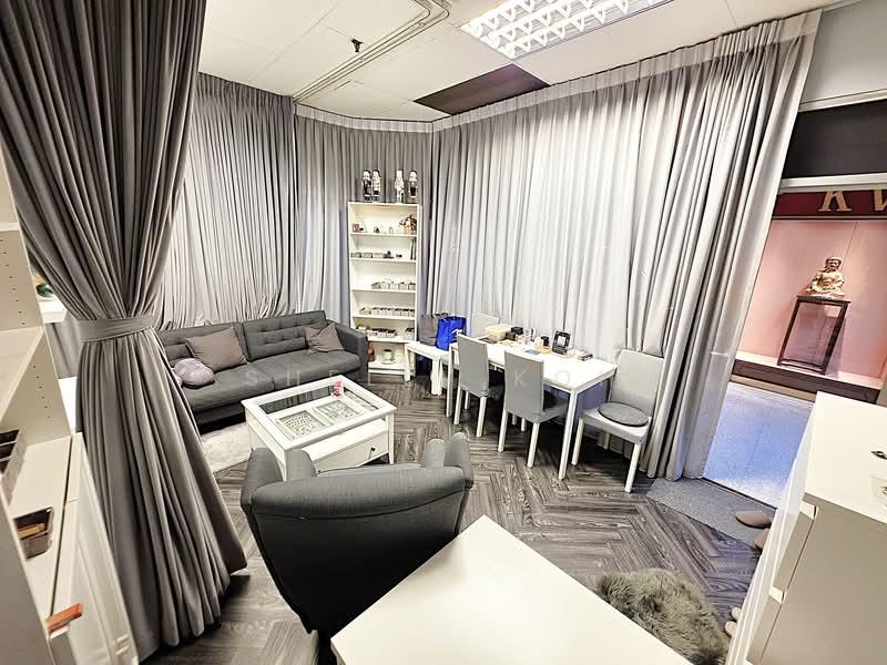 Far East Shopping Centre, 545 Orchard Road, 185 sqft, Other Retail For Rent, by Shelly Koh, 23827031 - CommercialGuru.com.sg