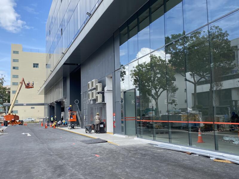 Next to mrt @ 5m high office industrial, , 4,500 sqft, Light Industrial (B1) For Rent, by Leow Kok Wee, 23828040 - CommercialGuru.com.sg