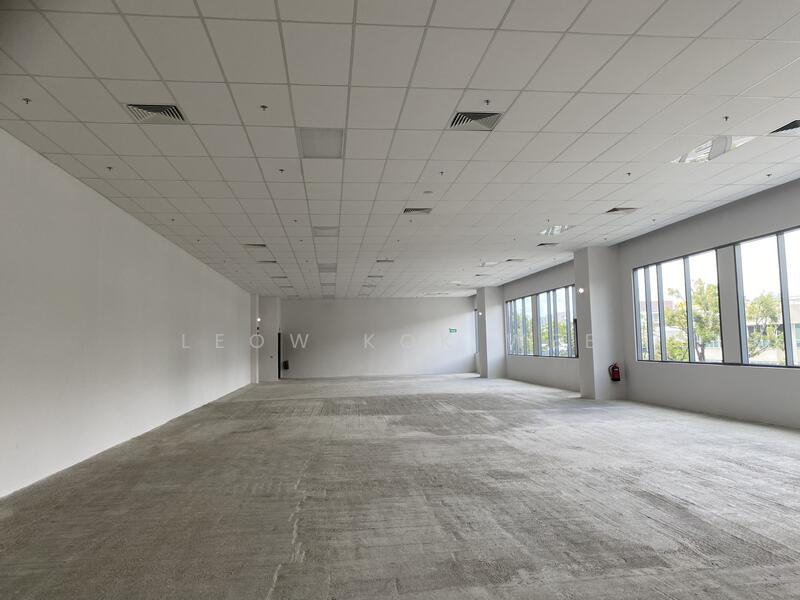 Next to mrt @ 5m high office industrial, , 4,500 sqft, Light Industrial (B1) For Rent, by Leow Kok Wee, 23828040 - CommercialGuru.com.sg
