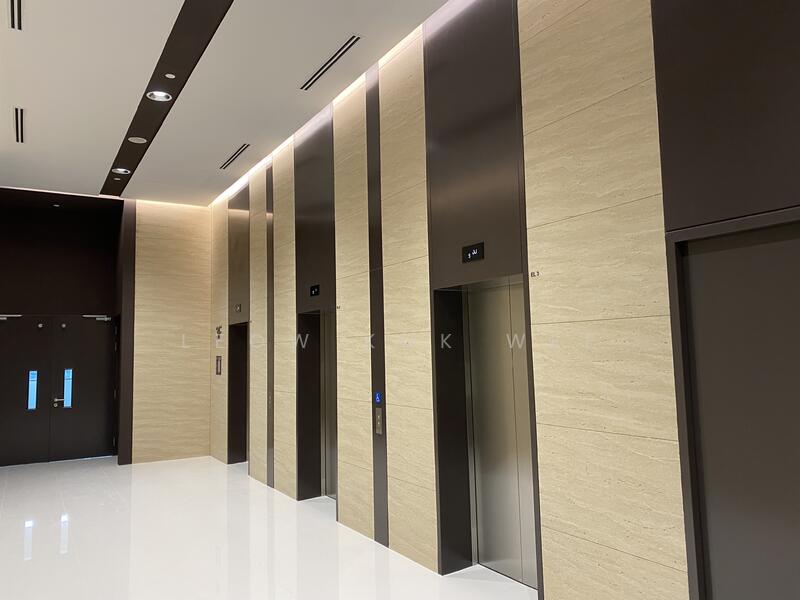 Next to mrt @ 5m high office industrial, , 4,500 sqft, Light Industrial (B1) For Rent, by Leow Kok Wee, 23828040 - CommercialGuru.com.sg