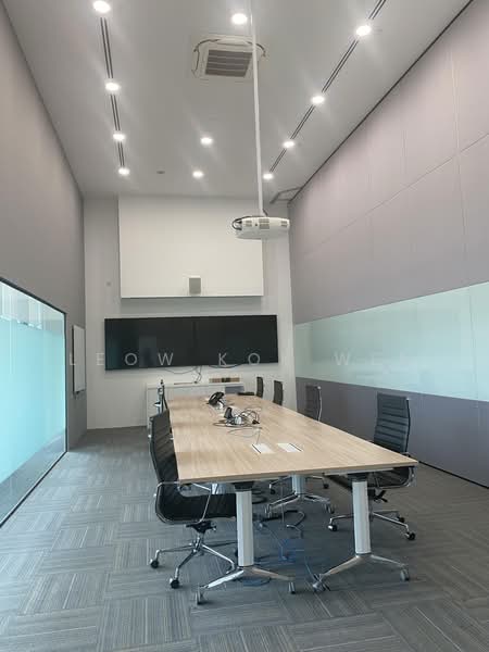 Next to mrt @ 5m high office industrial, , 4,500 sqft, Light Industrial (B1) For Rent, by Leow Kok Wee, 23828040 - CommercialGuru.com.sg