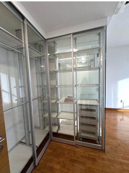 The Shore Residences, 87 Amber Road, 2 Bedrooms, 893 sqft, Condominium For Rent, by Daphne Phua, 23828585 - COMES WITH ENCLOSED GLASS WARDROBE FOR EASY VISIBILITY! - PropertyGuru.com.sg