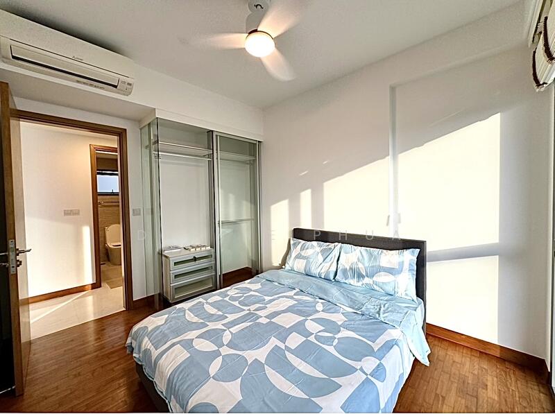 The Shore Residences, 87 Amber Road, 2 Bedrooms, 893 sqft, Condominium For Rent, by Daphne Phua, 23828585 - GOOD SIZE COMMON ROOM WITH QUEEN BED! - PropertyGuru.com.sg