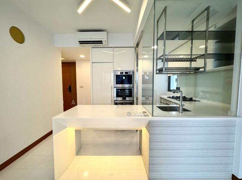 The Shore Residences, 87 Amber Road, 2 Bedrooms, 893 sqft, Condominium For Rent, by Daphne Phua, 23828585 - COMES WITH A GOURMET KITCHEN AND WORK TOP THAT CAN DOUBLE UP AS A DINING TABLE! - PropertyGuru.com.sg