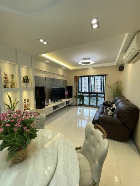 87 Dawson Road, 87 Dawson Road, Alexandra / Commonwealth, 3 Bedrooms, 894 sqft, HDB Flat For Sale, by Sherlyn Luo, 23830463 - Bright and windy Living room - PropertyGuru.com.sg