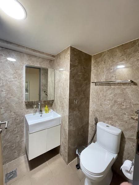 87 Dawson Road, 87 Dawson Road, Alexandra / Commonwealth, 3 Bedrooms, 894 sqft, HDB Flat For Sale, by Sherlyn Luo, 23830463 - warm marble color renovated bath room - PropertyGuru.com.sg