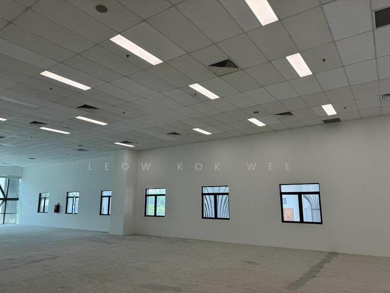 Column free / 5m high non Jtc industrial 5000/10,000 Sqft avail, , 10,500 sqft, Light Industrial (B1) For Rent, by Leow Kok Wee, 23831837 - CommercialGuru.com.sg