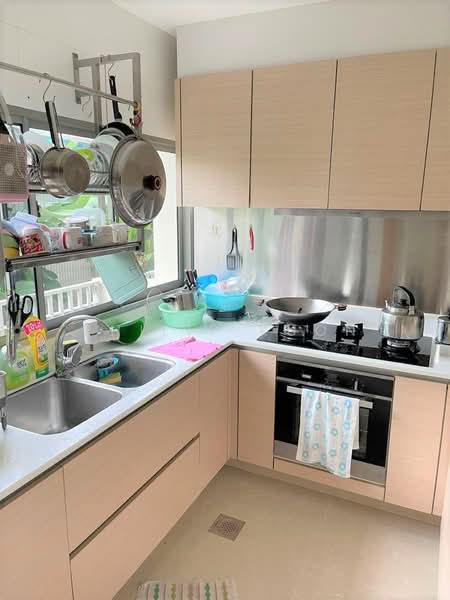 Charlton Villas, 27F Charlton Lane, Room Rental, 180 sqft, Terraced House For Rent, by Philip Kuon, 23832950 - PropertyGuru.com.sg