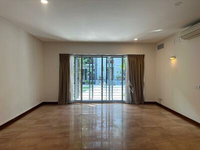 For Sale - Nassim Jade