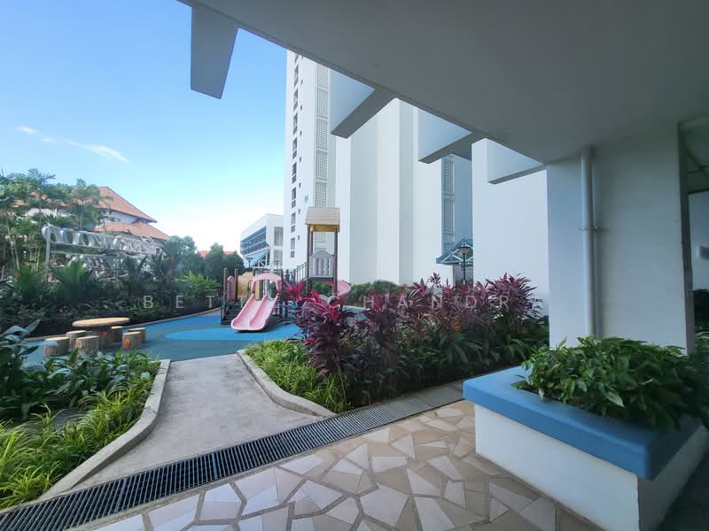 Fernwood Towers, 22 Fernwood Terrace, 3 Bedrooms, 1,647 sqft, Condominium For Rent, by Betty Chandra, 23838467 - PropertyGuru.com.sg