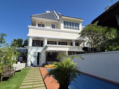 For Sale - Holland Grove Drive