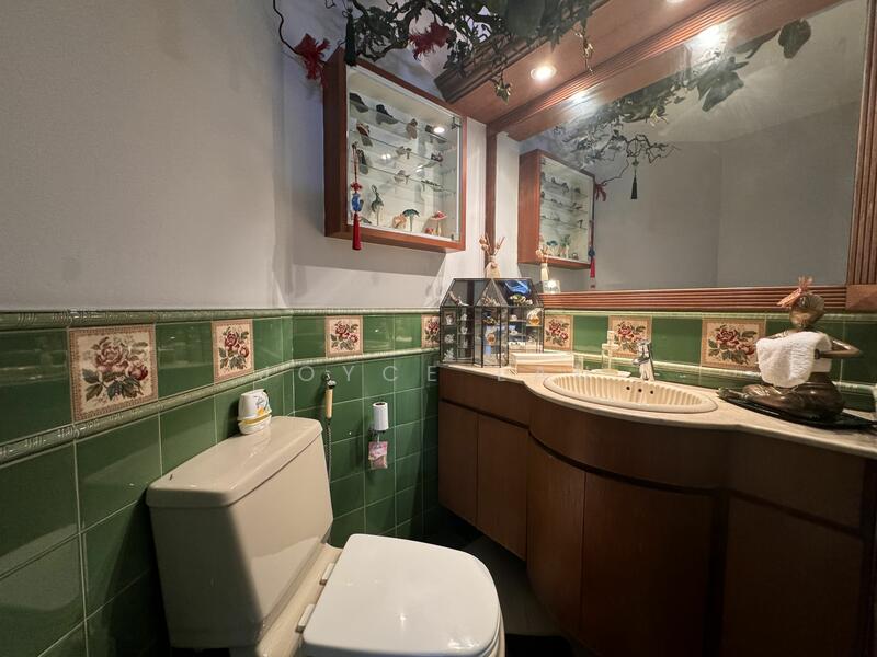 For Sale - FH Watten Hill Cosy TownHouse, below $1800psf! Transquil & Greenery!