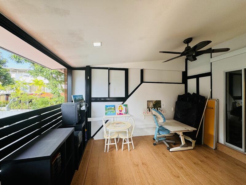 For Sale - FH Watten Hill Cosy TownHouse, below $1800psf! Transquil & Greenery!