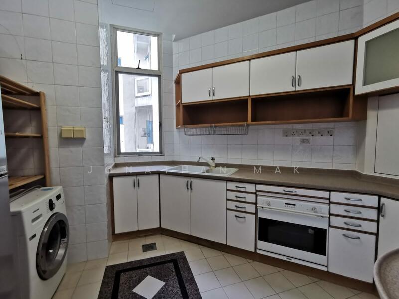 Harvest Mansions, 550 Havelock Road, 2 Bedrooms, 958 sqft, Apartment For Rent, by Jonathan Mak, 23849244 - Kitchen - PropertyGuru.com.sg