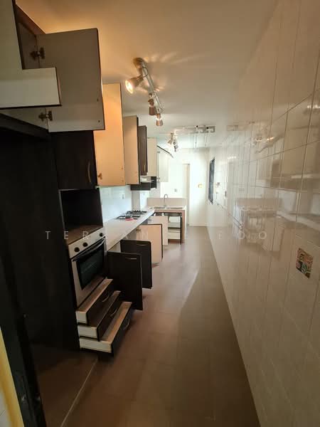 392 Bukit Batok West Avenue 5, 392 Bukit Batok West Avenue 5, 4 Bedrooms, 1,270 sqft, HDB Flat For Rent, by Terrance Foo, 23849965 - PropertyGuru.com.sg