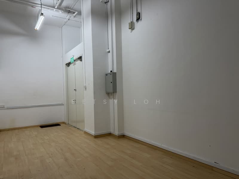 Midview Building, 50 Bukit Batok Street 23, 1,206 sqft, Light Industrial (B1) For Rent, by Betsy Loh, 23850102 - CommercialGuru.com.sg