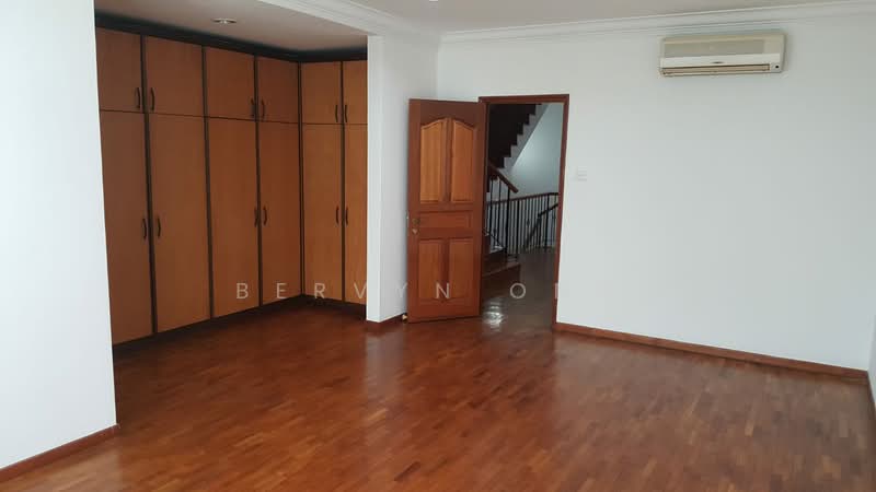 Pinewood Terrace Terraced House For Sale at S$ 2,700,000 | PropertyGuru Singapore