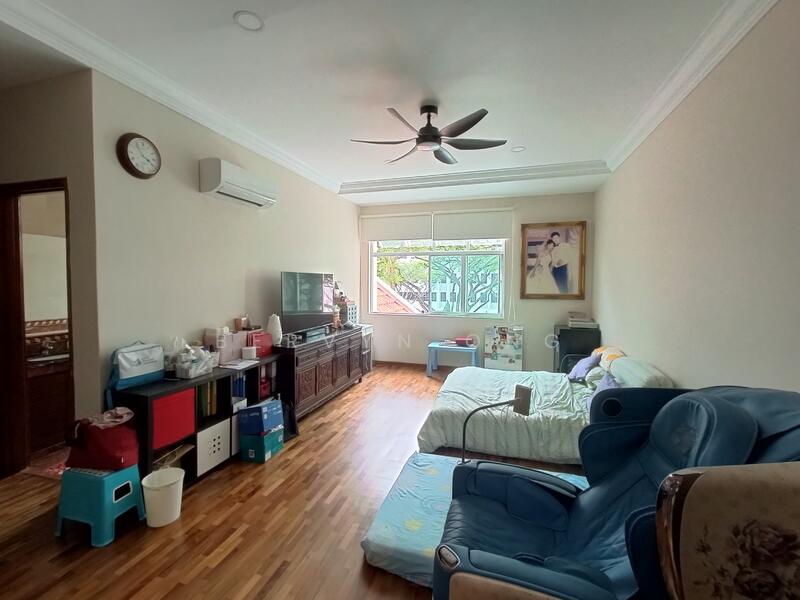 Pinewood Terrace Terraced House For Sale at S$ 2,700,000 | PropertyGuru Singapore