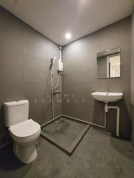 78 Moh Guan Terrace, 78 Moh Guan Terrace, Room Rental, 100 sqft, Walk-up Apartment For Rent, by The Assembly Place, 23852820 - PropertyGuru.com.sg
