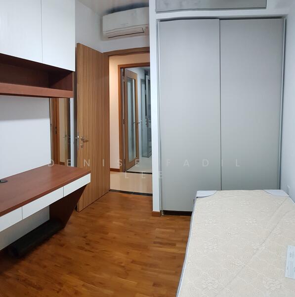 FLO Residence, 9 Punggol Field Walk, 3 Bedrooms, 1,184 sqft, Condominium For Rent, by Denise Fadil Lee, 23852948 - Common room with patio, study table and wardrobe. - PropertyGuru.com.sg