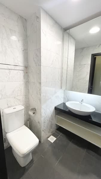 Riviera Residences, 9 Riviera Drive, 3 Bedrooms, 1,421 sqft, Condominium For Rent, by Lex Lim 林双麟, 23856542 - PropertyGuru.com.sg