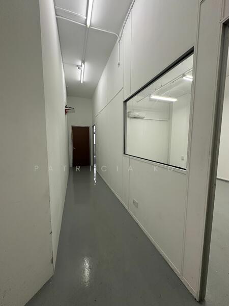 Bizlink Centre, 59 Ubi Avenue 1, 1,109 sqft, Light Industrial (B1) For Sale, by Patricia Koh, 23857967 - CommercialGuru.com.sg