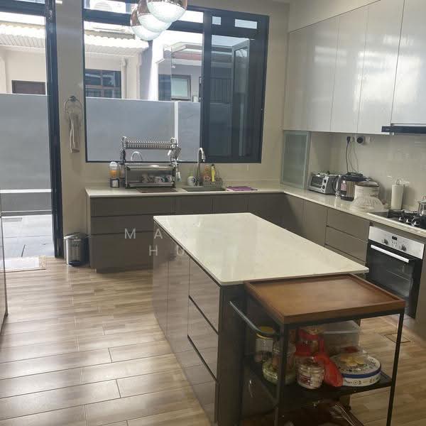Seletar Garden, Cactus Road, Seletar / Yio Chu Kang, 7 Bedrooms, 8,600 sqft, Semi-Detached House For Sale, by Maxwell Huang, 23858005 - PropertyGuru.com.sg