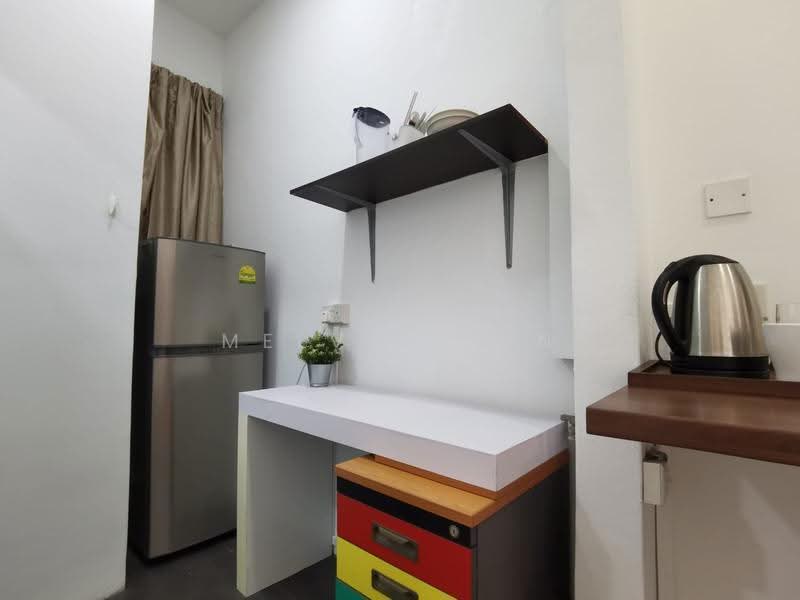 Jalan Besar STUDIO ROOM, Jalan Besar, Farrer Park / Serangoon Rd, Room Rental, 150 sqft, Shophouse For Rent, by Melvin Tan, 23858716 - Kitchen - PropertyGuru.com.sg