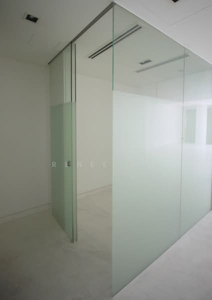 St. Regis Residences Singapore, 33 Tanglin Road, 4 Bedrooms, 3,757 sqft, Apartment For Rent, by Renee Lim, 23859910 - Enclosed Room - PropertyGuru.com.sg