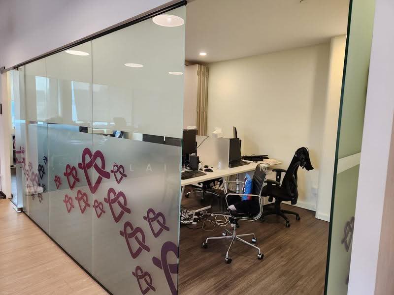 Thye Hong Centre, 2 Leng Kee Rd, Alexandra / Commonwealth, 1,284 sqft, Light Industrial (B1) For Rent, by Elaine Lim, 23862146 - CommercialGuru.com.sg