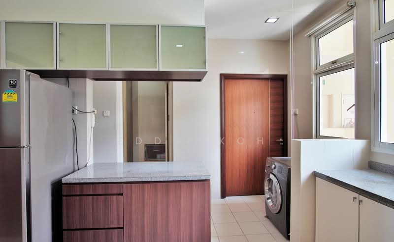 Sheares Ville, 9 Holt Road, Tanglin / Holland / Bukit Timah, 3 Bedrooms, 1,399 sqft, Condominium For Rent, by Eddie Koh, 23862194 - PropertyGuru.com.sg
