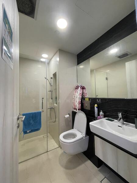 Eon Shenton, 70 Shenton Way, Chinatown / Tanjong Pagar, 1,765 sqft, Office For Sale, by Sarah Lim, 23863179 - CommercialGuru.com.sg
