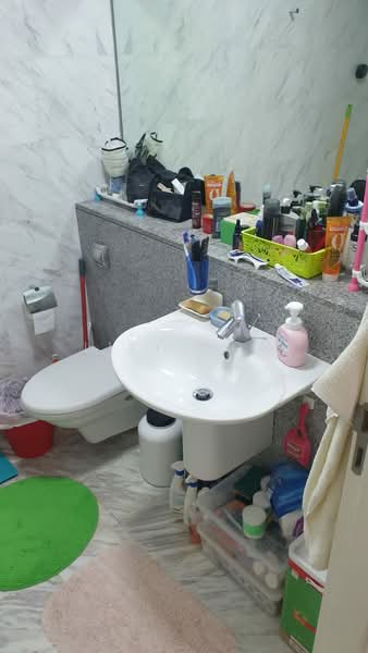 For Rent - The Trumps