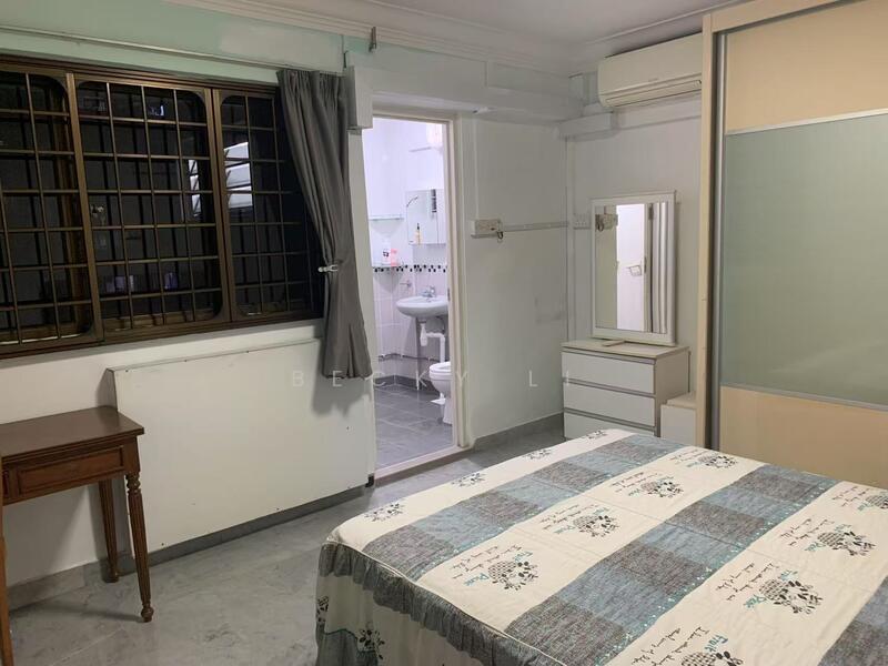 733 Yishun Avenue 5, 733 Yishun Avenue 5, 2 Bedrooms, 1,100 sqft, HDB Flat For Rent, by Becky Li, 23867625 - PropertyGuru.com.sg