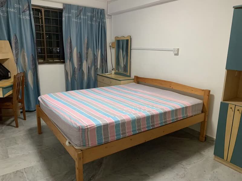 733 Yishun Avenue 5, 733 Yishun Avenue 5, 2 Bedrooms, 1,100 sqft, HDB Flat For Rent, by Becky Li, 23867625 - PropertyGuru.com.sg