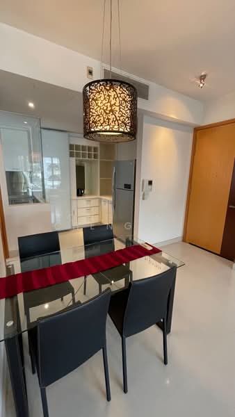 Visioncrest, 35 Oxley Rise, 2 Bedrooms, 925 sqft, Apartment For Rent, by Fong Lai Cheng Jasmine, 23867671 - PropertyGuru.com.sg