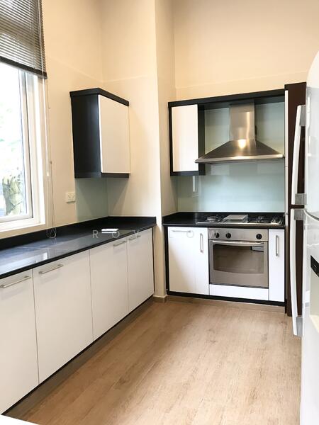 Renovated 3 Storey Modern Bungalow With Beautiful Pool For Lease, Merryn Road, Trevose Crescent, Dunearn Road, Newton / Novena, 5 Bedrooms, 6,000 sqft, Detached House For Rent, by Roy Low, 23868008 - PropertyGuru.com.sg