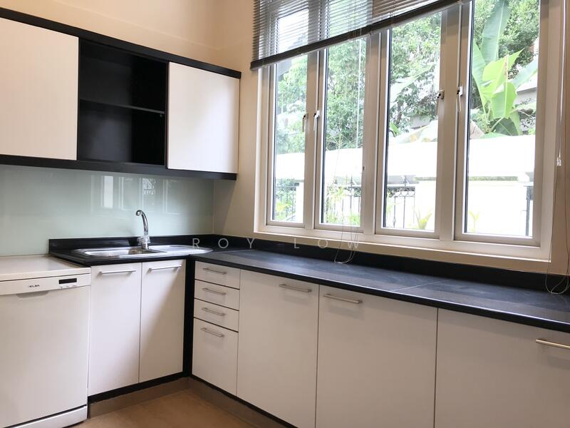Renovated 3 Storey Modern Bungalow With Beautiful Pool For Lease, Merryn Road, Trevose Crescent, Dunearn Road, Newton / Novena, 5 Bedrooms, 6,000 sqft, Detached House For Rent, by Roy Low, 23868008 - PropertyGuru.com.sg