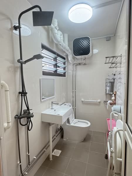 242 Simei Street 5, 242 Simei Street 5, Room Rental, 200 sqft, HDB Flat For Rent, by Fanny Gunawan, 23868053 - PropertyGuru.com.sg