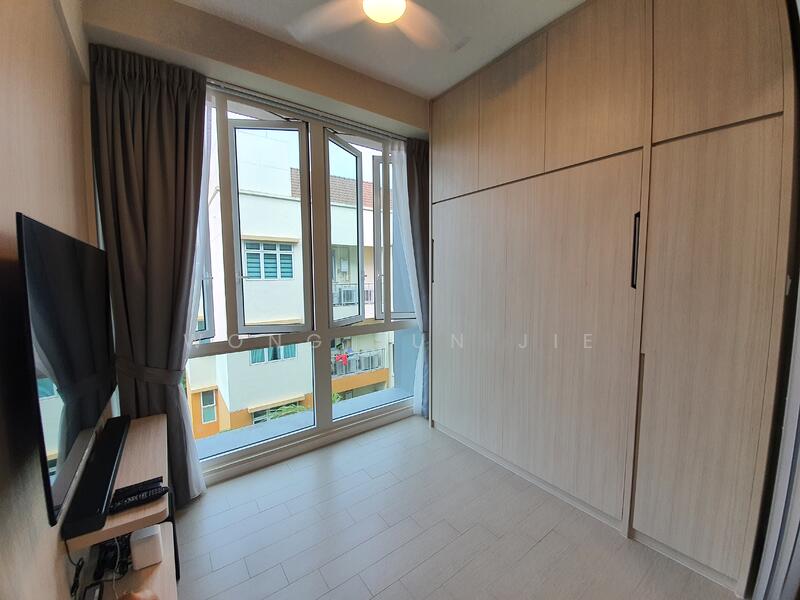 For Rent - Roots @ Transit