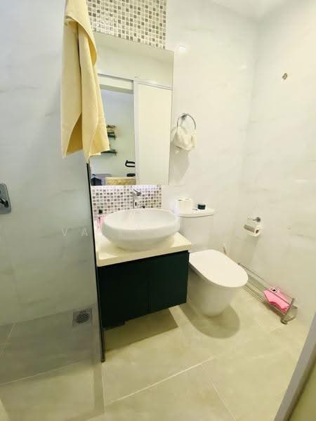 Mount Faber Lodge, 27 Mount Faber Road, Harbourfront / Telok Blangah, 4 Bedrooms, 2,594 sqft, Condominium For Rent, by Valerie Lim, 23871349 - Third bathroom - PropertyGuru.com.sg