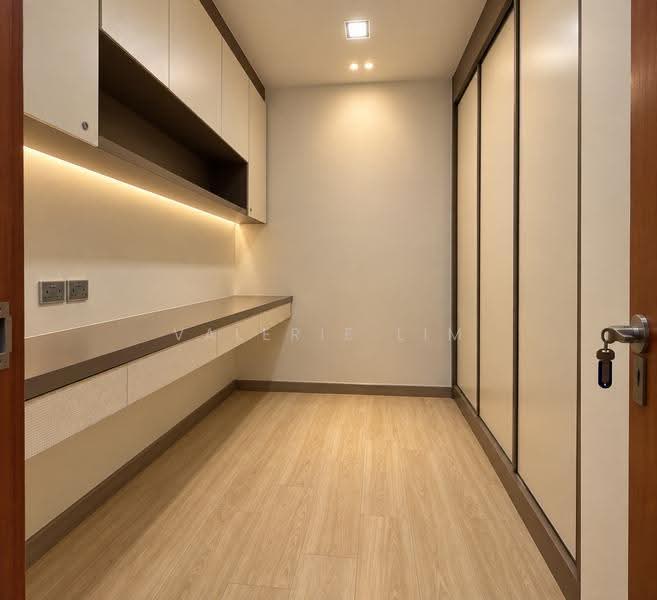 Mount Faber Lodge, 27 Mount Faber Road, Harbourfront / Telok Blangah, 4 Bedrooms, 2,594 sqft, Condominium For Rent, by Valerie Lim, 23871349 - Study room - PropertyGuru.com.sg